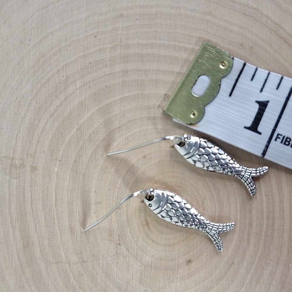 Silver Tone Fish Earrings - Picture 4 of 5